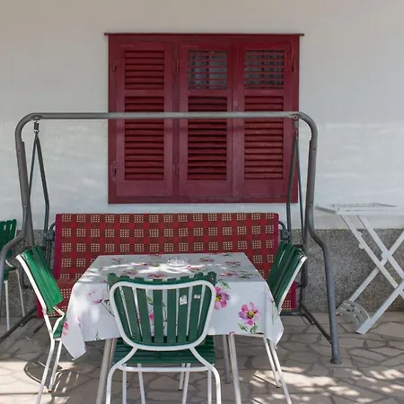 Mira Apartament *