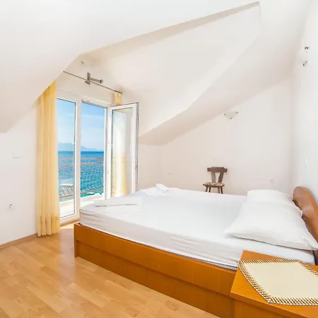 Apartament Mira