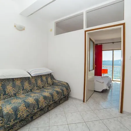 Mira Apartament *