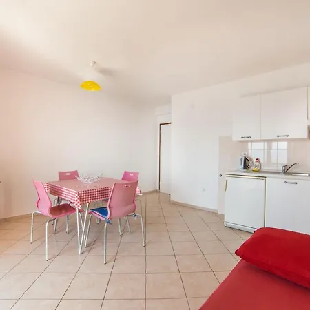 Apartament Mira