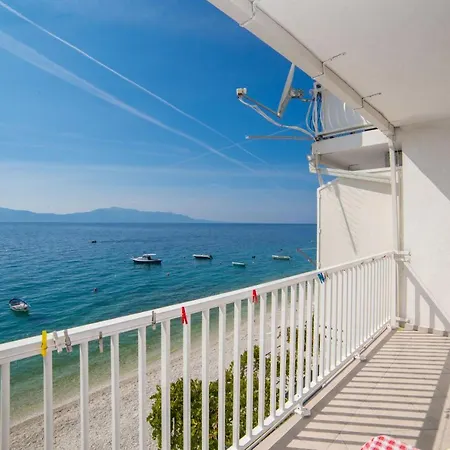 Mira Apartament Brist