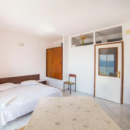 Mira Apartmán Brist