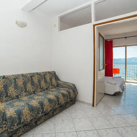 Mira Apartmán Brist